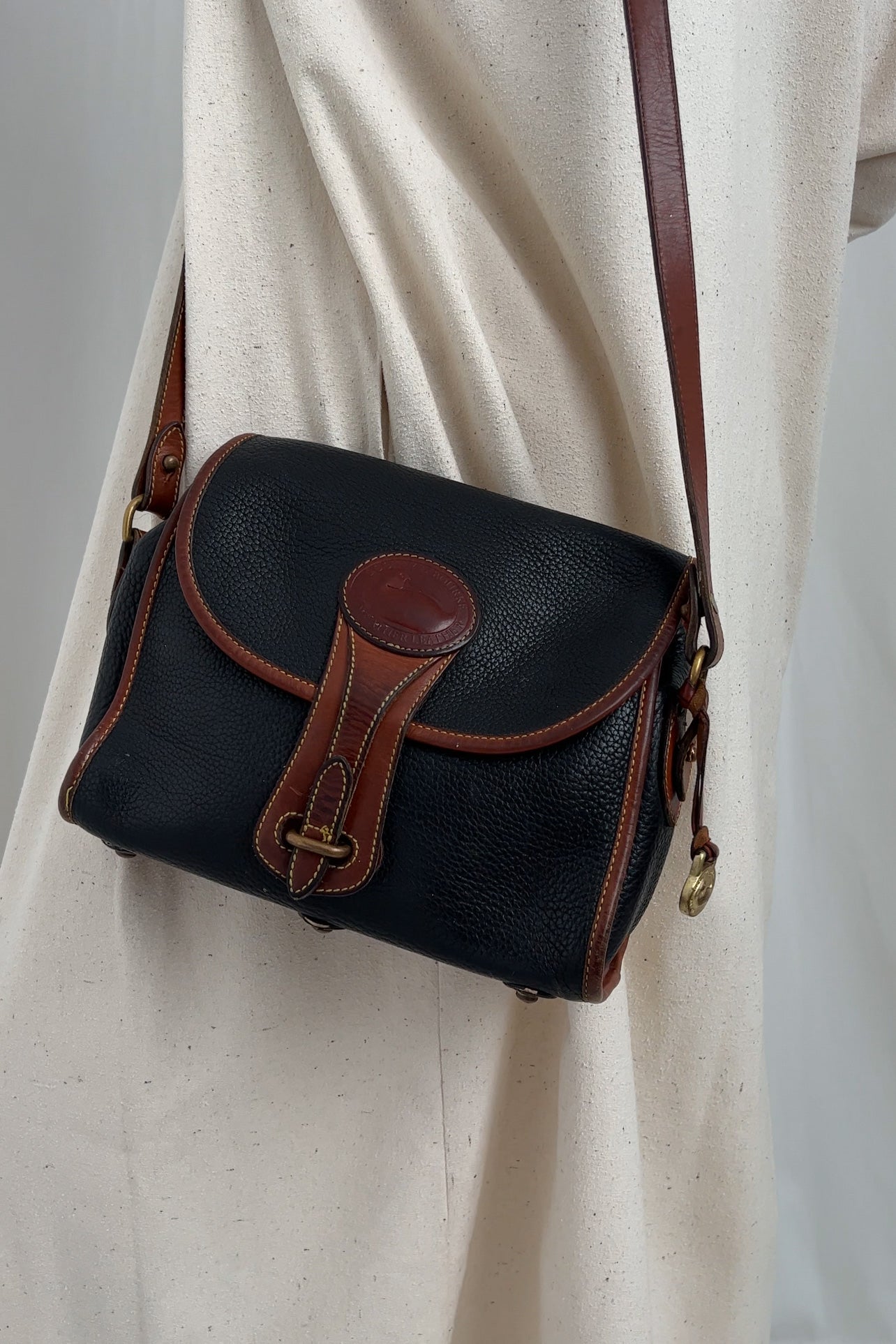 Vintage Charbon Dooney & Bourke Leather Shoulder Bag
