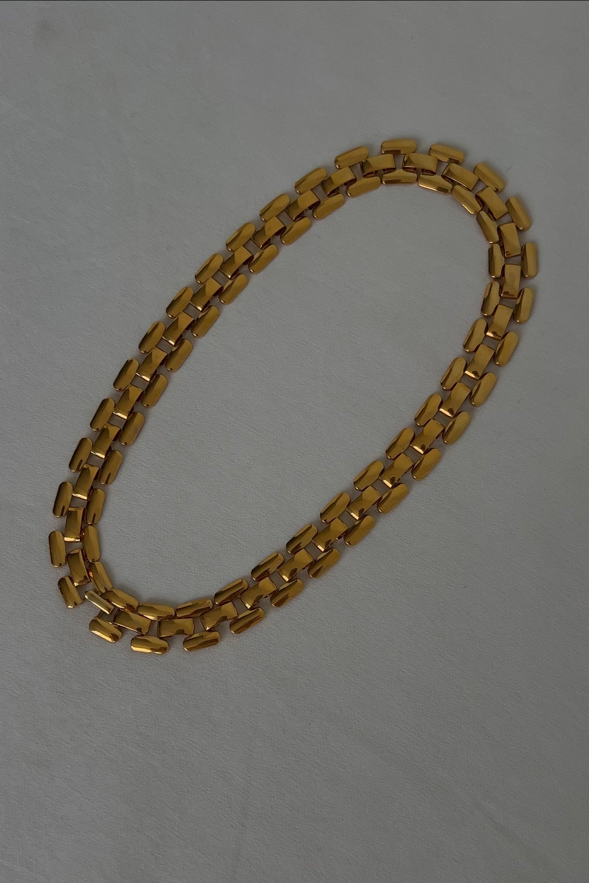 Vintage Gold Tone Oyster Princess Necklace