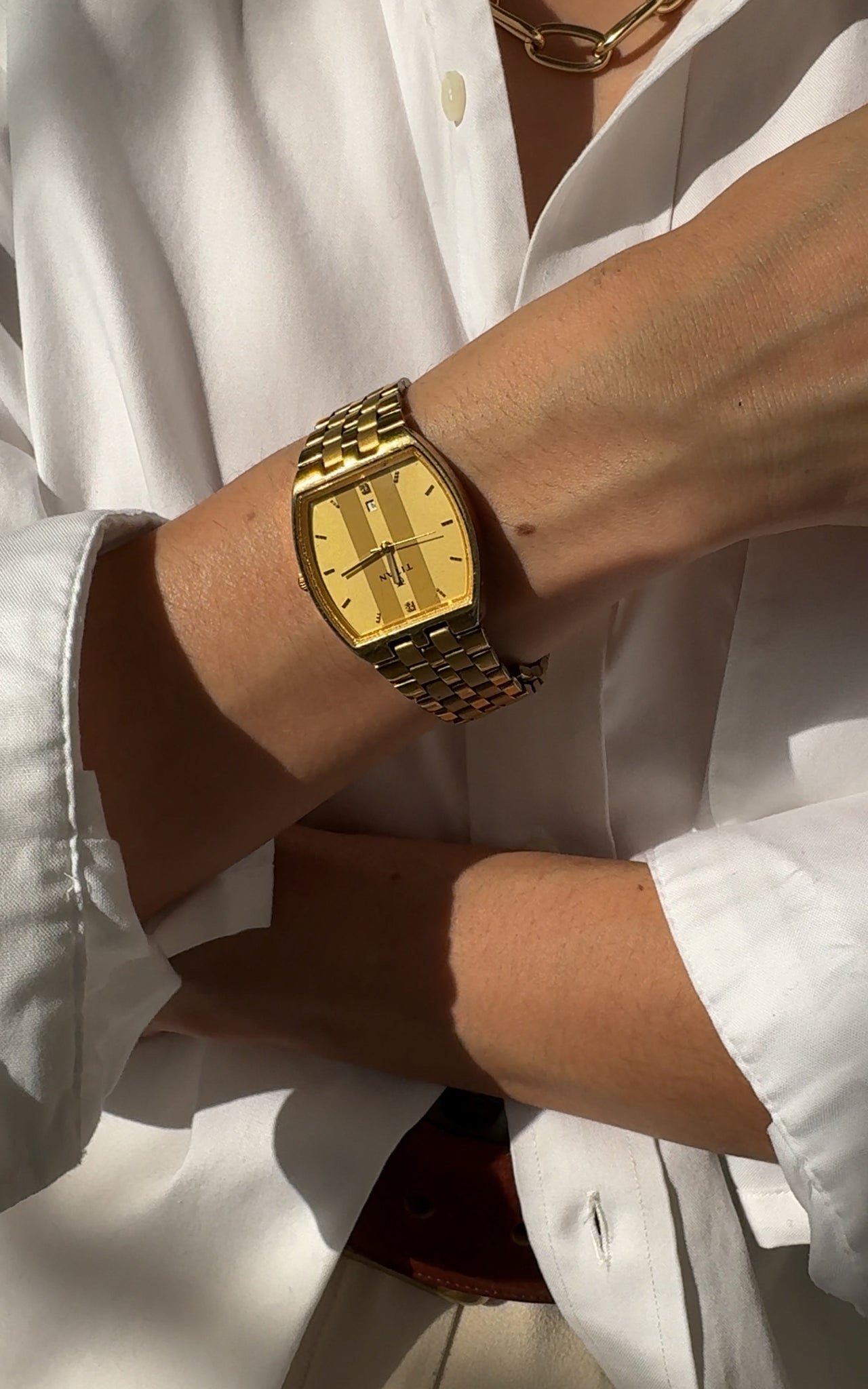 Vintage Unisex Or Titan Minimalist Quartz Watch
